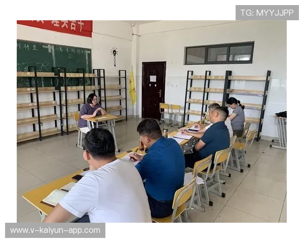 成都教师招聘现场跑步入场，网友点赞拼搏精神，成都教师招聘培训班